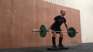 Deficit floating snatch deadlift with pause demonstration